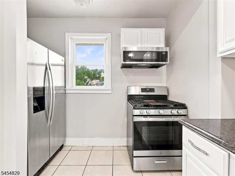 22 Prospect St Property Photo 13
