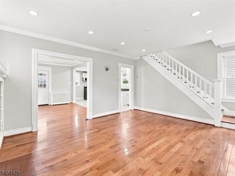 22 Prospect St Property Photo 14