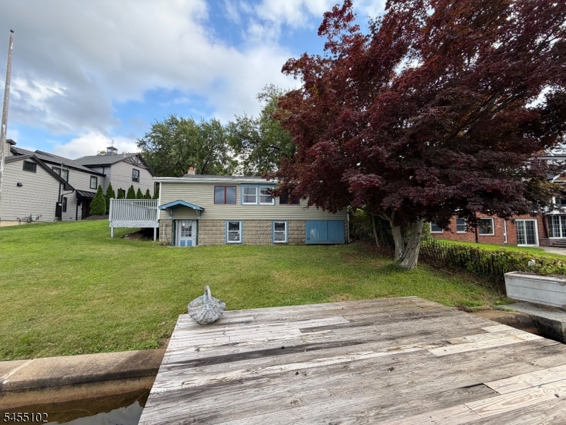 7 Cottage Ave Property Photo 6