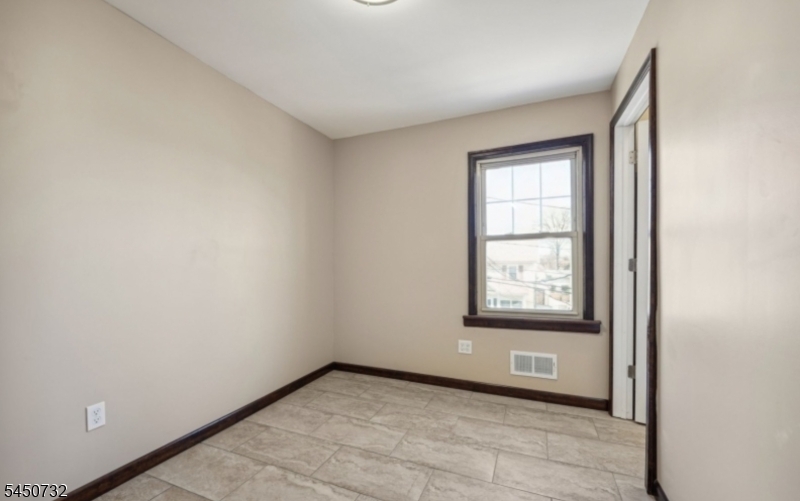 1252 Magnolia Pl Property Photo 10