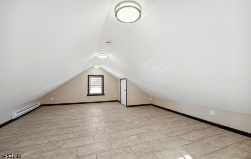 1252 Magnolia Pl Property Photo 11