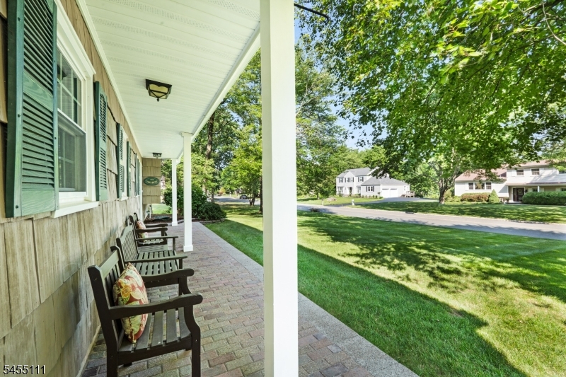 50 Meadowbrook Rd Property Photo 3