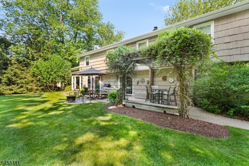 50 Meadowbrook Rd Property Photo 5