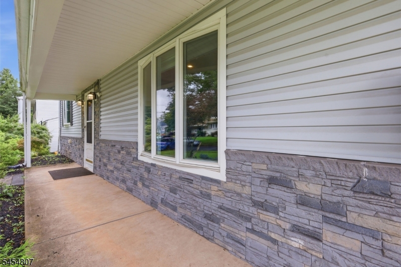 7 Conerly Rd Property Photo 2