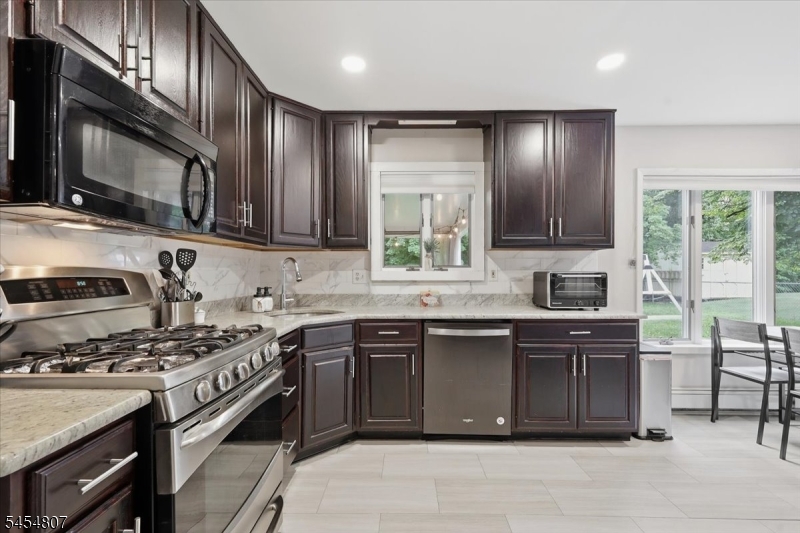 7 Conerly Rd Property Photo 11