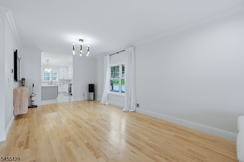 458 Lehigh Ave Property Photo 8