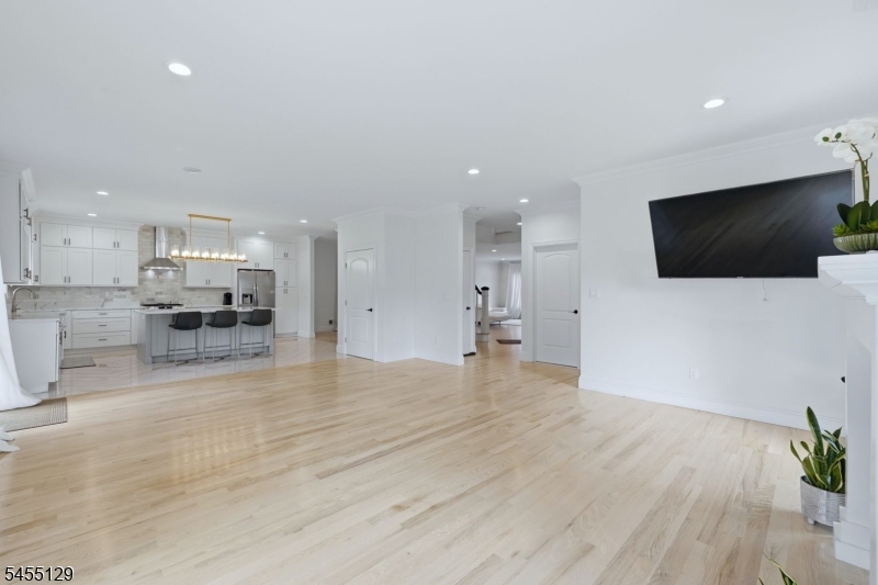 458 Lehigh Ave Property Photo 13