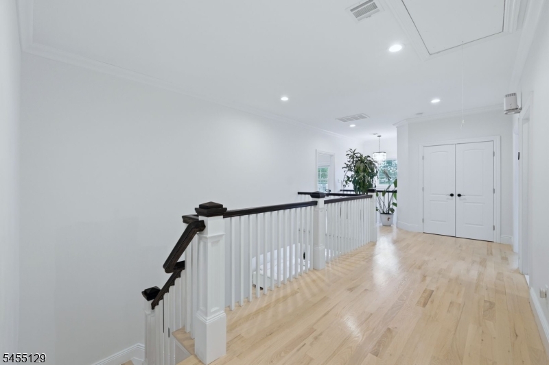 458 Lehigh Ave Property Photo 16