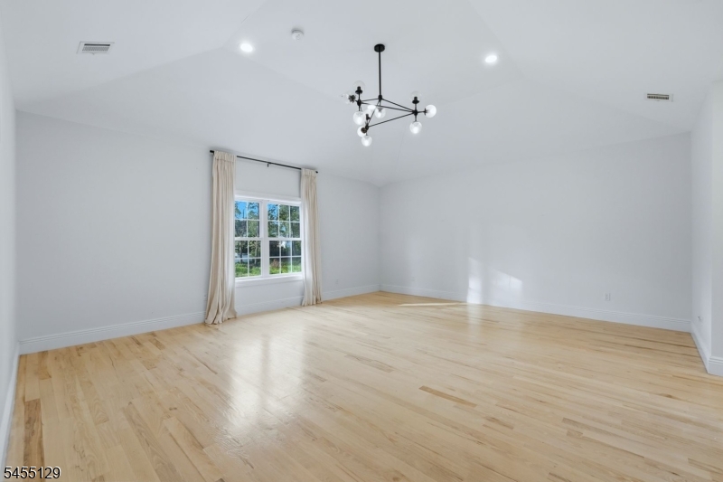 458 Lehigh Ave Property Photo 17