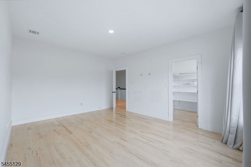 458 Lehigh Ave Property Photo 23