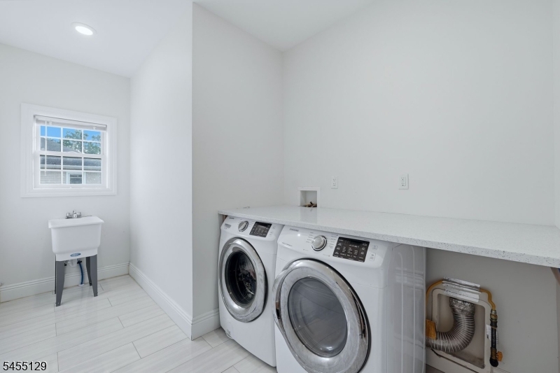 458 Lehigh Ave Property Photo 25