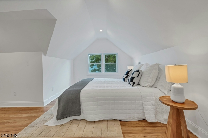 1534 Julian Ter Property Photo 24