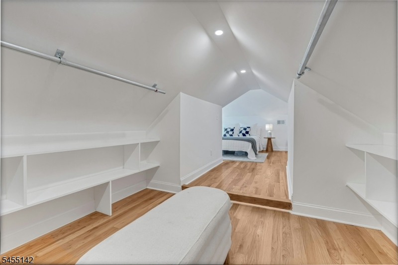 1534 Julian Ter Property Photo 28