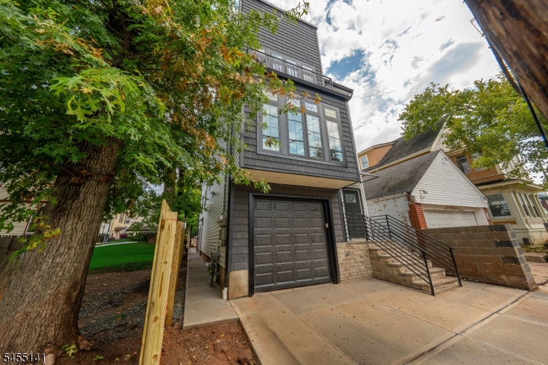259 Madison Ave Property Photo 1