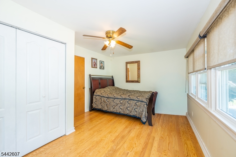335 Elmira Trl Property Photo 17