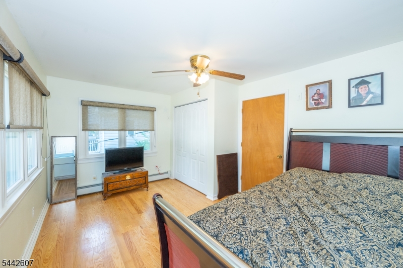 335 Elmira Trl Property Photo 18