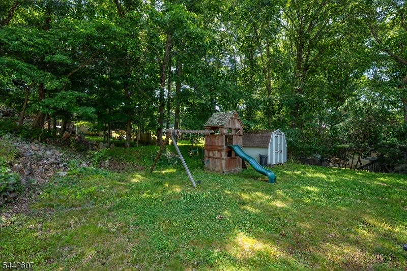 335 Elmira Trl Property Photo 31