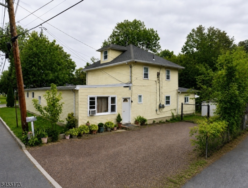 147 Meriline Ave Property Photo 1