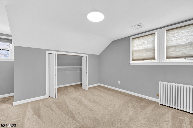 12 Highview Ave Property Photo 16
