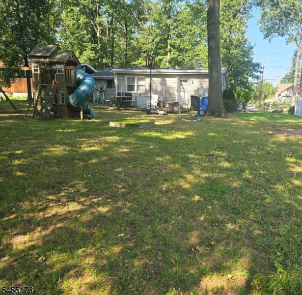 30 Caswell Ave Property Photo 2