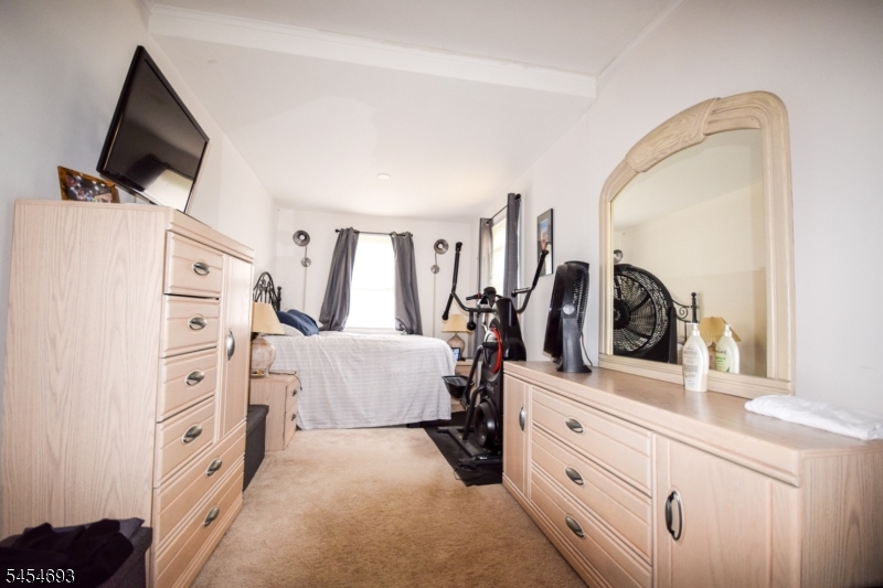 35 Hilton St Property Photo 10