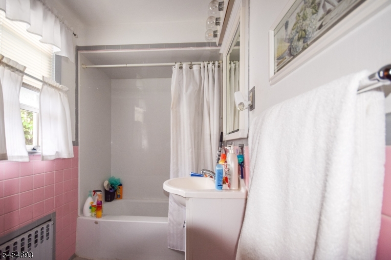 35 Hilton St Property Photo 12