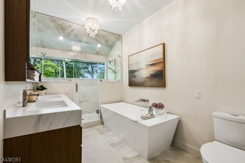 101 Peachcroft Dr Property Photo 17