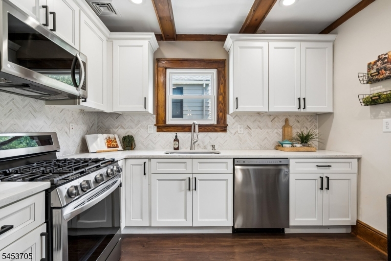12 Belle Terre Road Property Photo 15