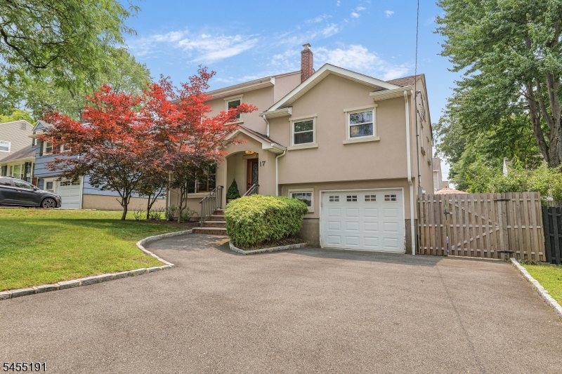 17 Westland Rd Property Photo 1