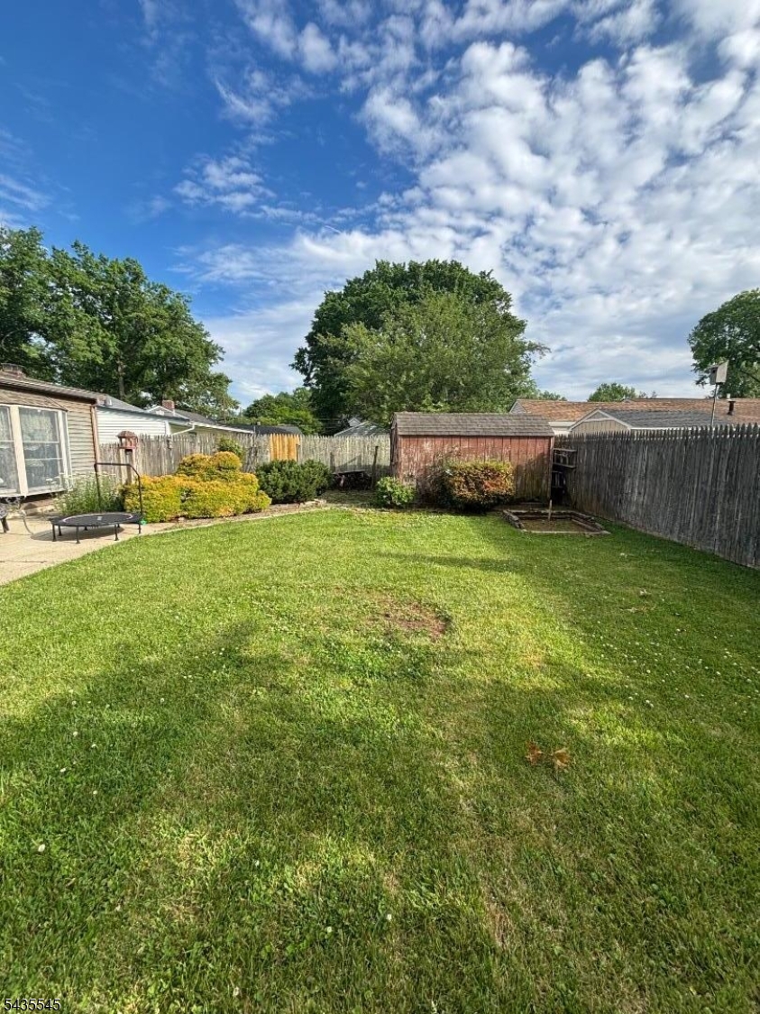 492 Booth Ct Property Photo 11