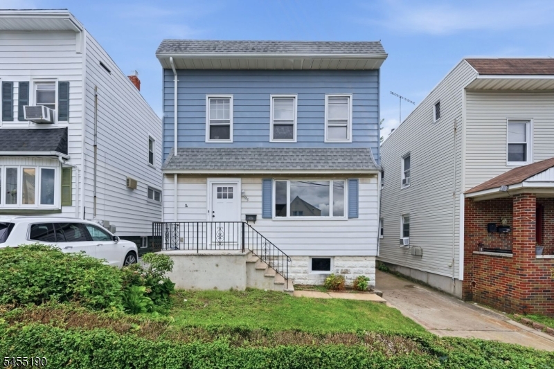 95 Belmount Ave Property Photo 1