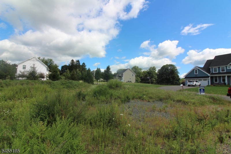 Wade Farm Rd Property Photo 2