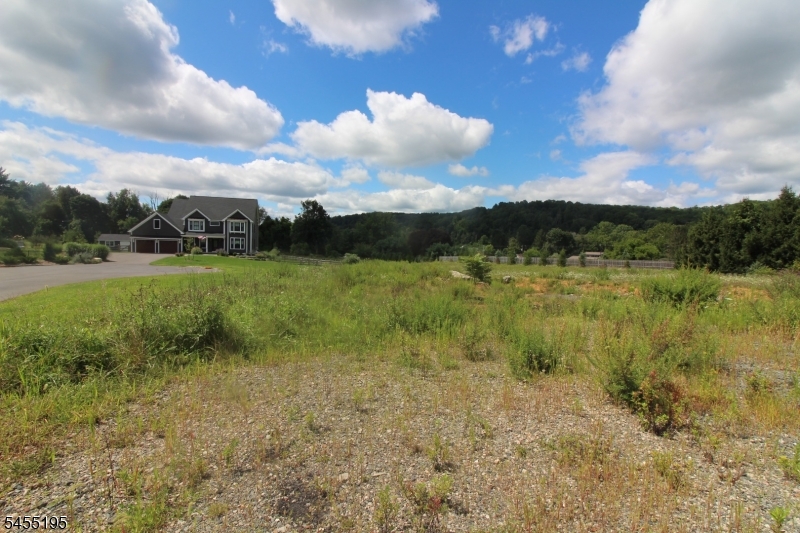 Wade Farm Rd Property Photo 9