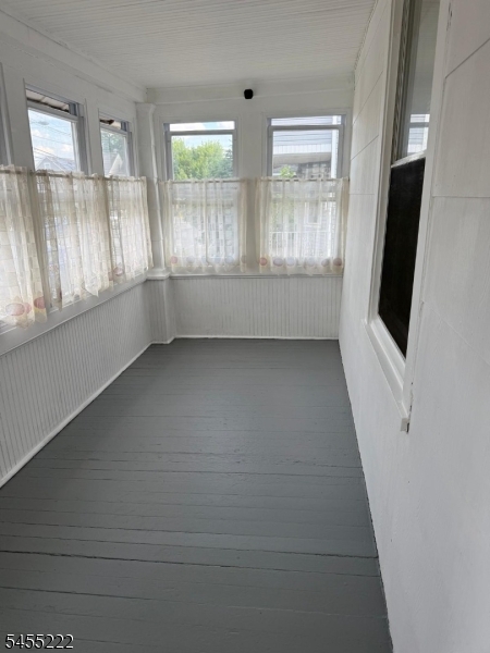 520 Madison Ave Property Photo 3