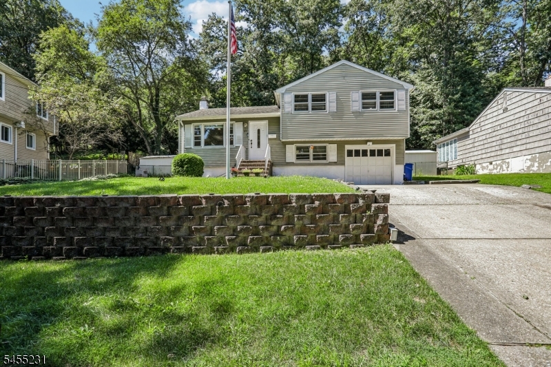 89 Knolls Rd Property Photo 1