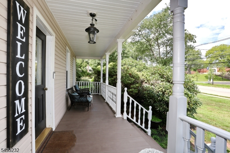 142 Wyckoff Property Photo 6