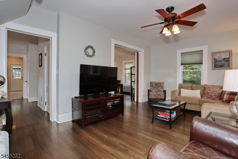 142 Wyckoff Property Photo 8