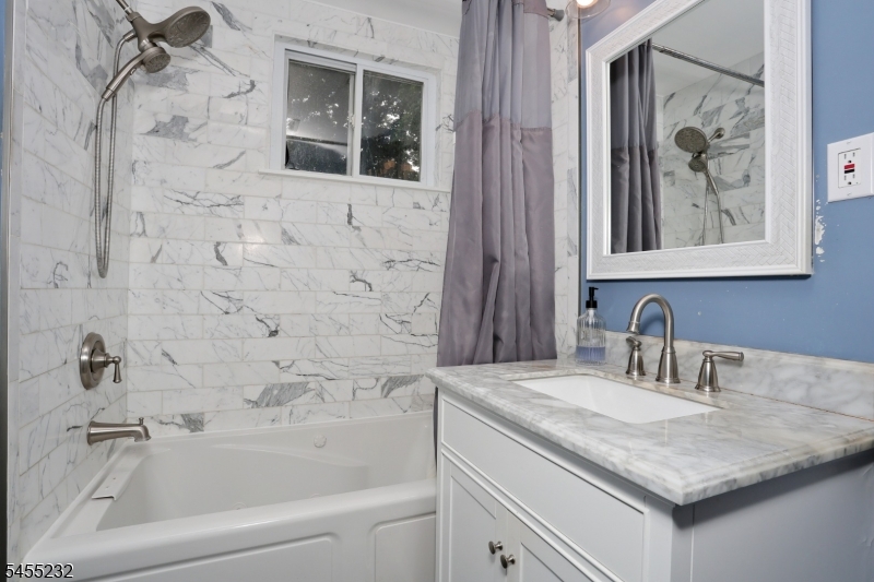 142 Wyckoff Property Photo 27