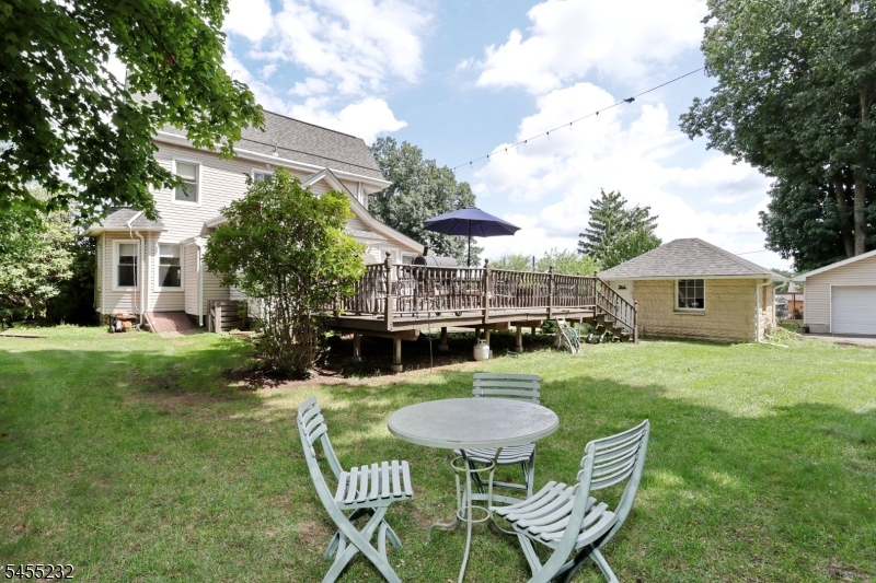 142 Wyckoff Property Photo 37