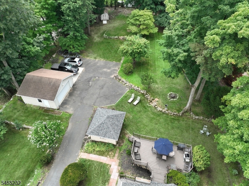 142 Wyckoff Property Photo 40