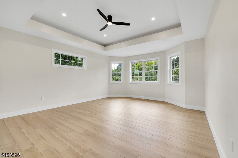 2 Minor Ct Property Photo 31