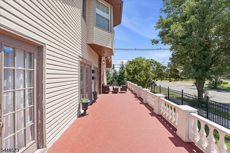274 Crawford Ter 2 Property Photo 19