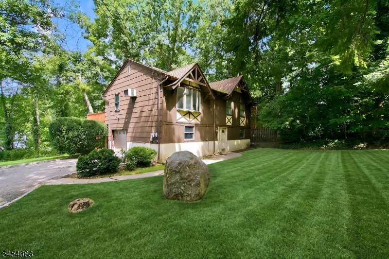 20 Waterloo Rd Property Photo 3