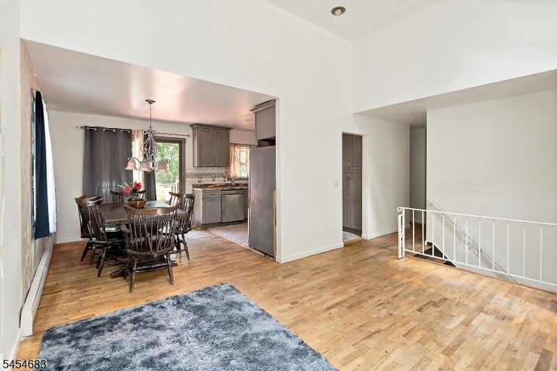20 Waterloo Rd Property Photo 7