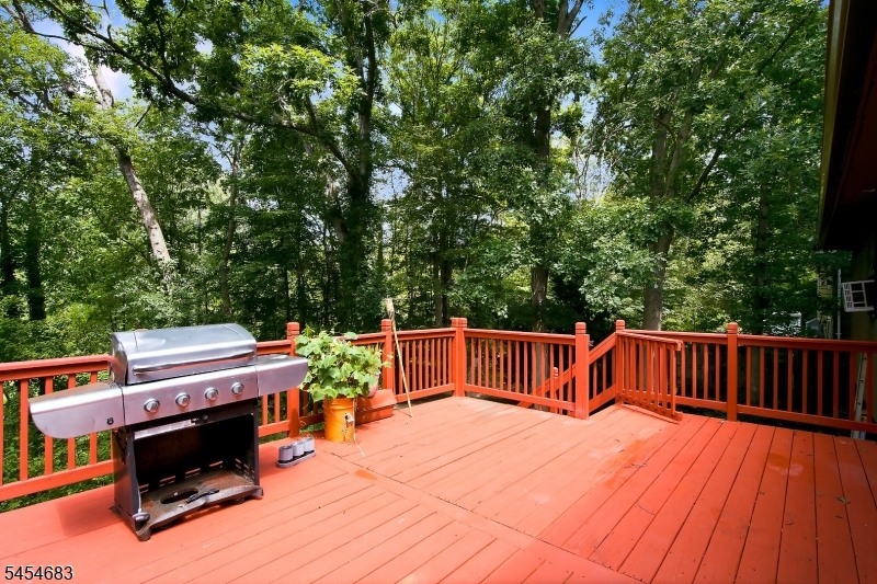 20 Waterloo Rd Property Photo 19