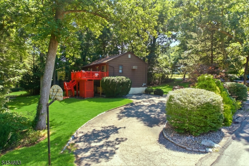 20 Waterloo Rd Property Photo 24