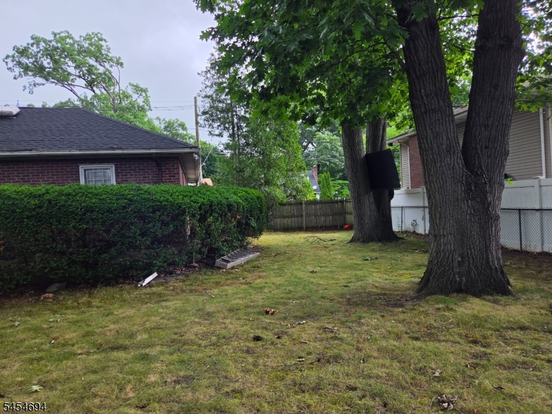 168 E Spring Valley Ave Property Photo 4