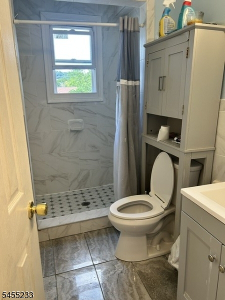 92 Burlington Ave Property Photo 8