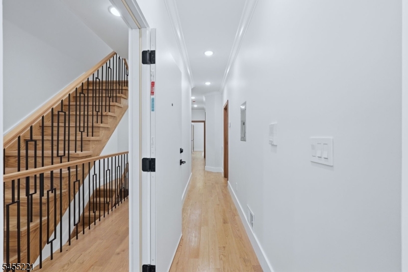 161 21st St Property Photo 20