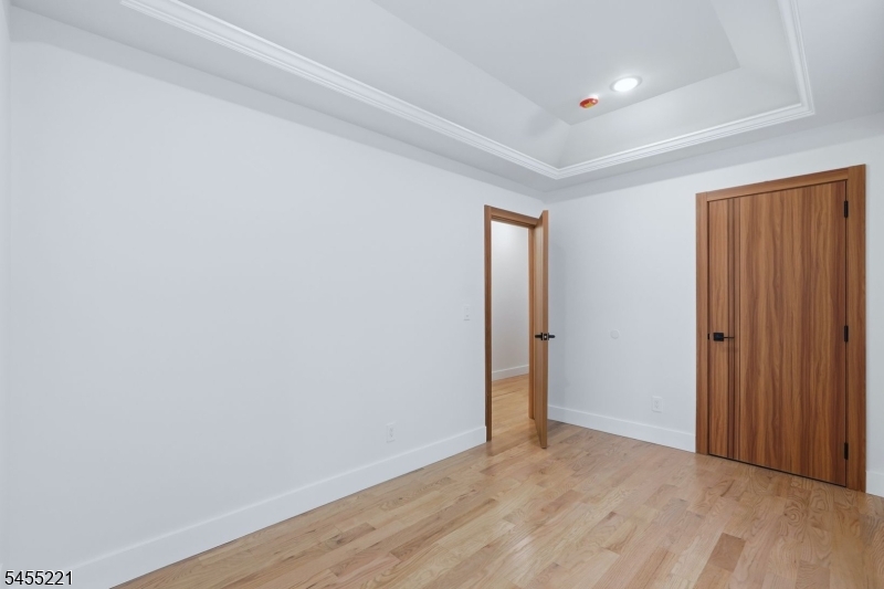 161 21st St Property Photo 31